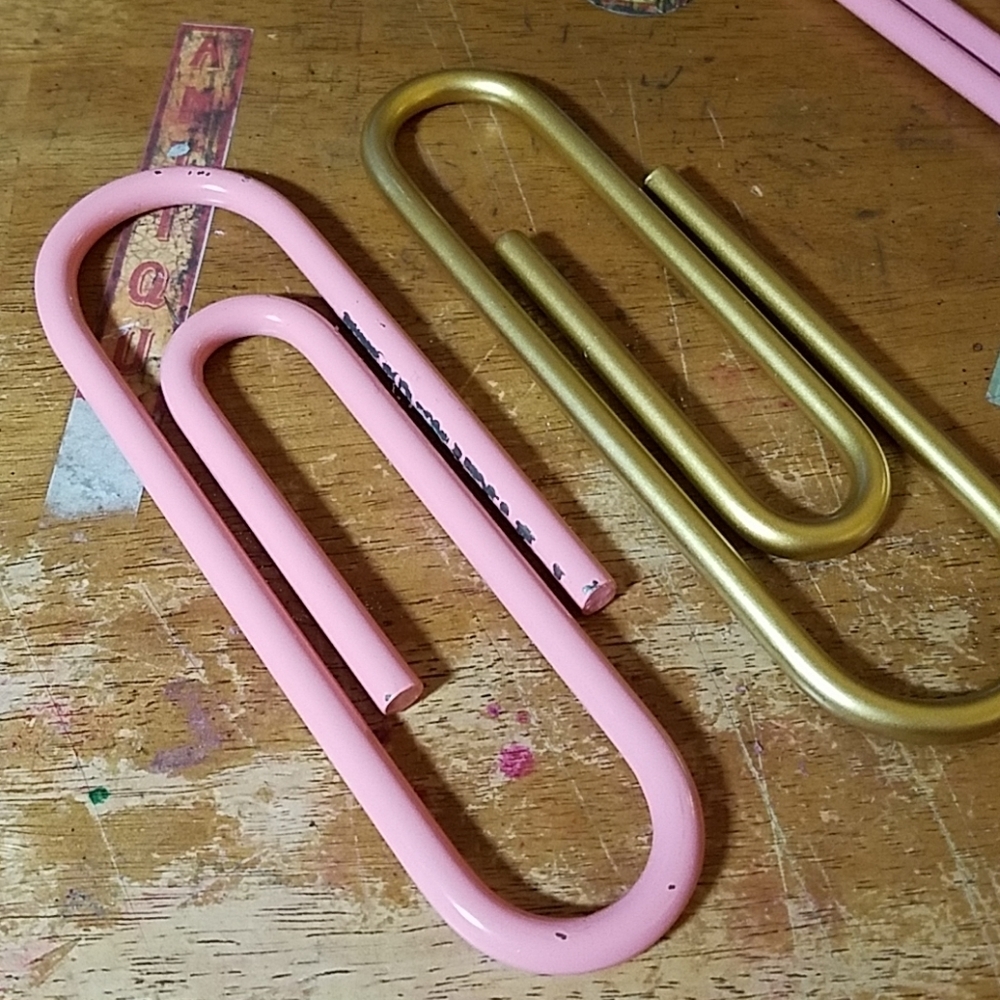 Paperclip Paper Weight 7 " x 2.5 " Gold or Pink